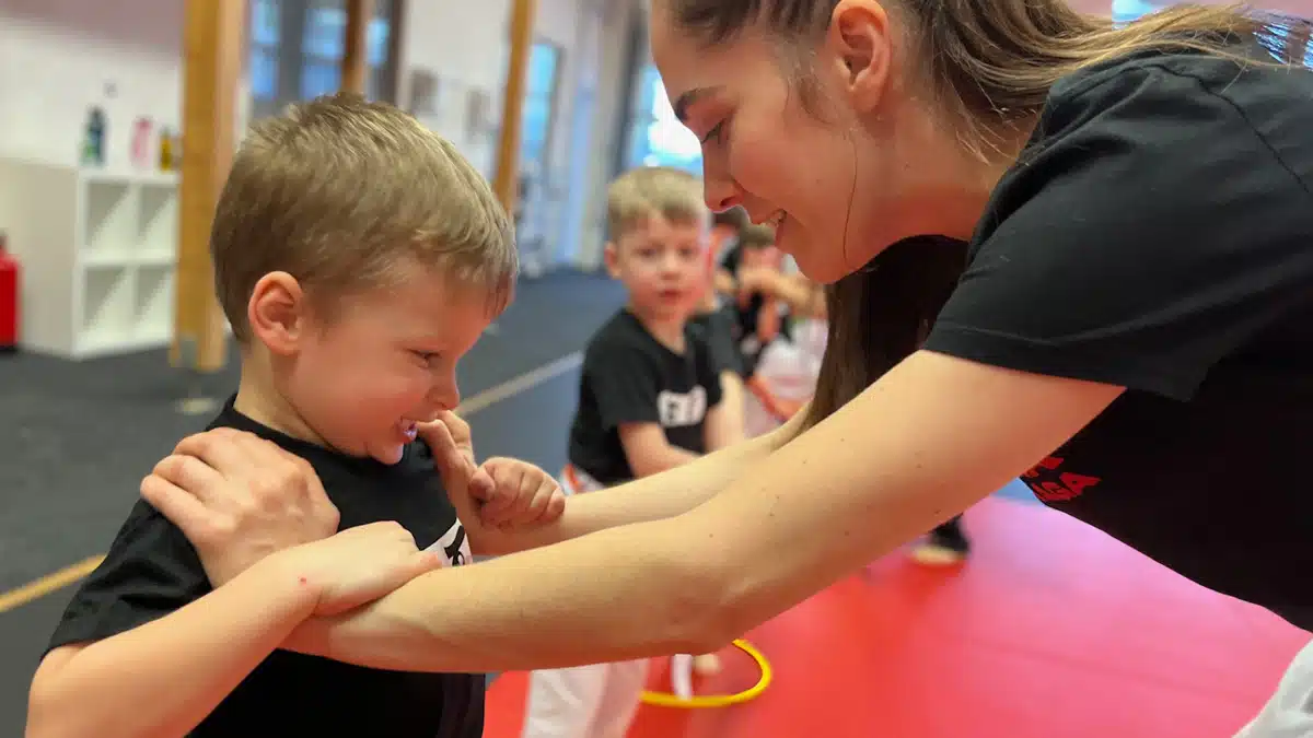 Alpha Krav Maga! Selbstbehauptung und effektive Selbstverteidigung für Kinder ab 4 Jahren bei den Kinder-Sicherheitsexperten Kaiserslautern.